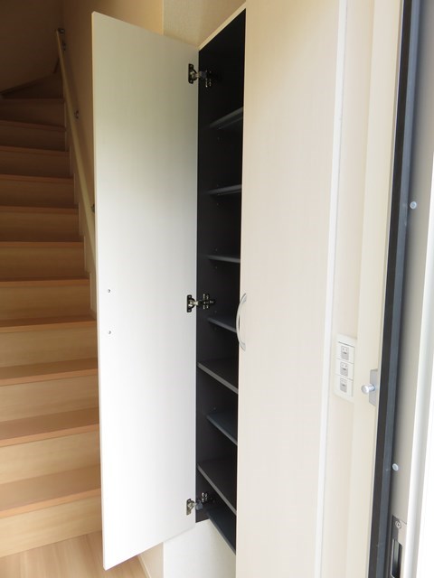 Ｄ-room泉台 A棟 収納