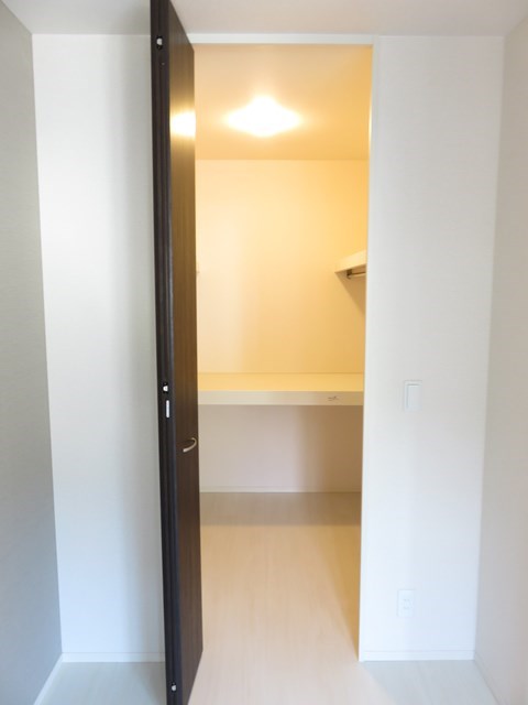 Ｄ-room泉台 A棟 収納