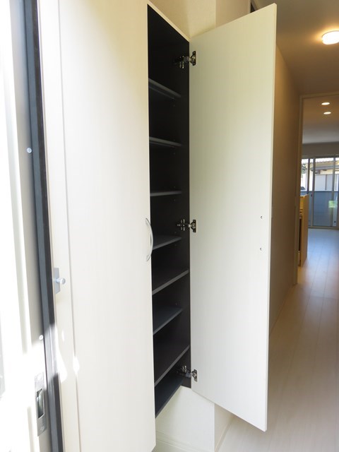 Ｄ-room泉台 A棟 収納