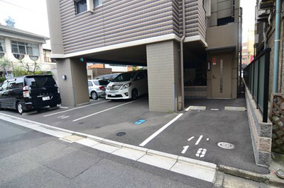 ヴェールヴァン田町 駐車場