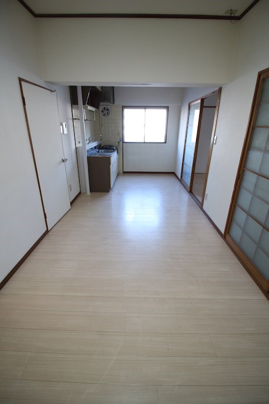 角田ビル片野新町 リビング
