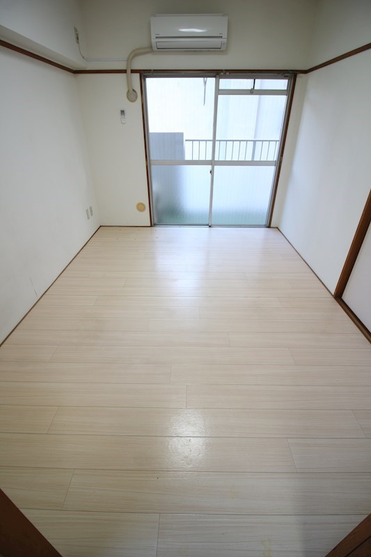 角田ビル片野新町 ベッドルーム