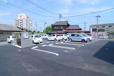 ソレイユ・ルヴァン赤坂  駐車場