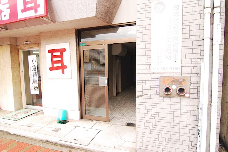 大門ビル エントランス