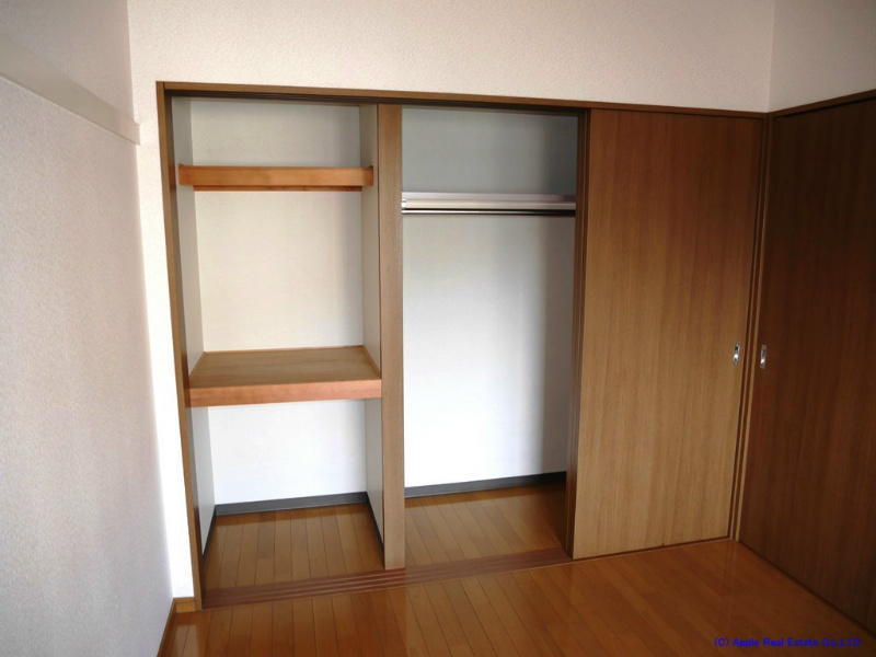 オールセインツ    収納