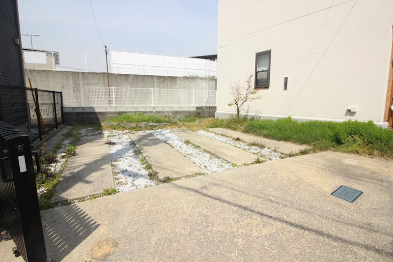 重住一丁目戸建 駐車場