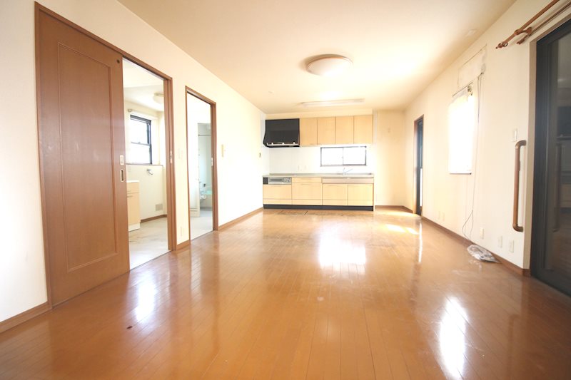 重住一丁目戸建 リビング