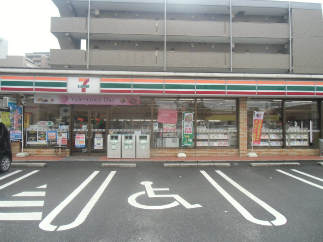 MDIプロスディブロ黒崎駅前  コンビニ