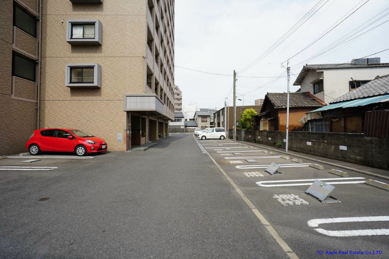 クルーズ・グラン・セレスト    駐車場