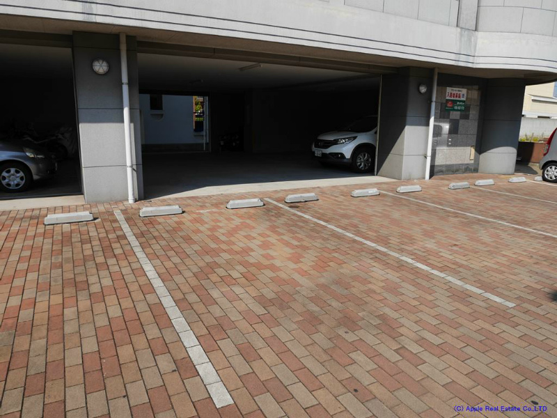プリンセス香春口 駐車場