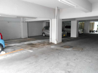 グランベール小倉駅前 駐車場