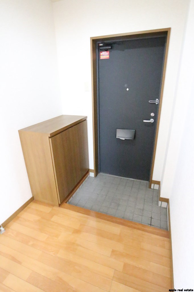 アネーロあそう  玄関