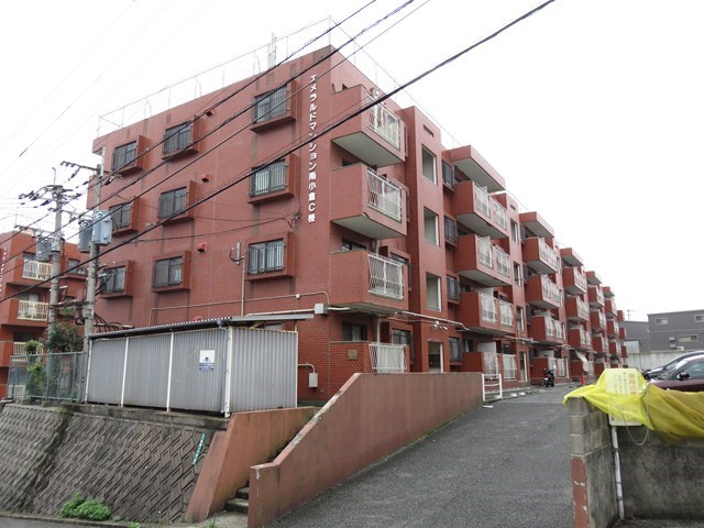 エメラルドマンション南小倉C棟 外観