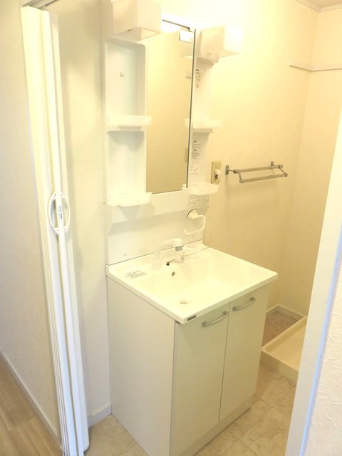 エメラルドマンション南小倉C棟 洗面所
