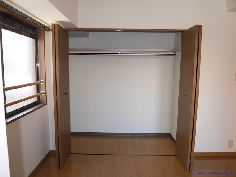 オールセインツ    収納