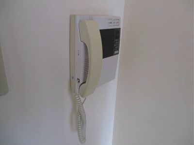 オールセインツ    セキュリティ