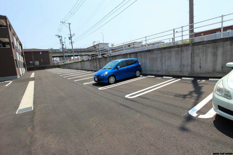 エクスクルーシブⅣ 駐車場