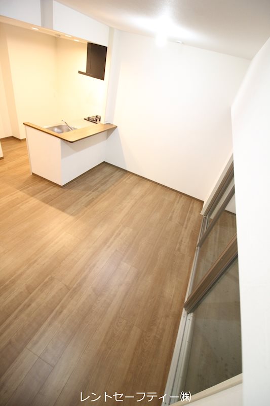 アースコートY's City室町 リビング