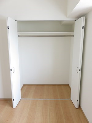 レジナスイート田町 収納