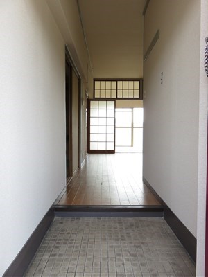 ベルガ熊谷 玄関