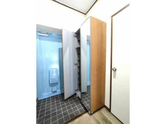 上馬寄スカイハイツ 玄関