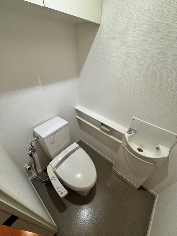シャトレ大手町Ｎ棟  トイレ