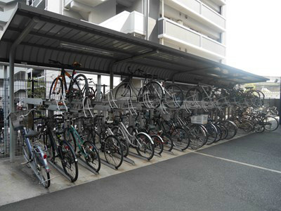 シャトレ大手町Ｎ棟  駐車場