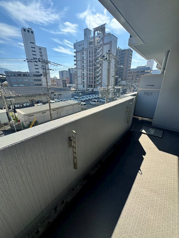 シャトレ大手町Ｎ棟  ベランダ