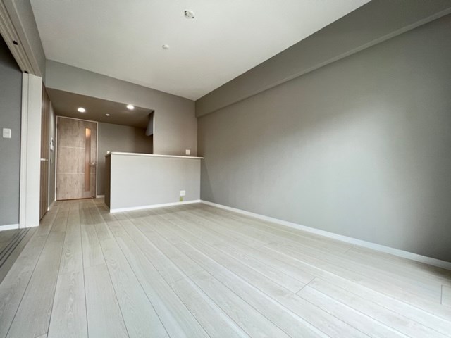 LEGEND紺屋町 リビング