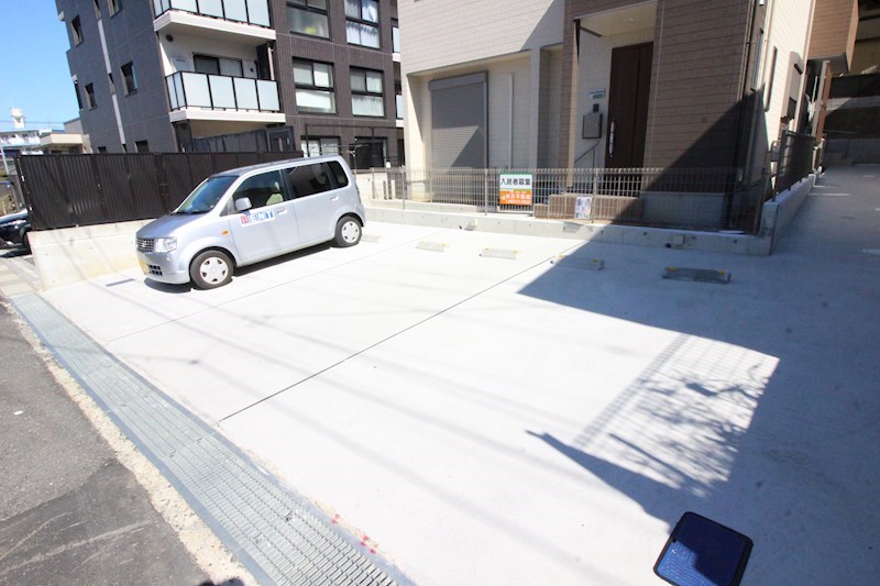 赤坂2丁目戸建  駐車場