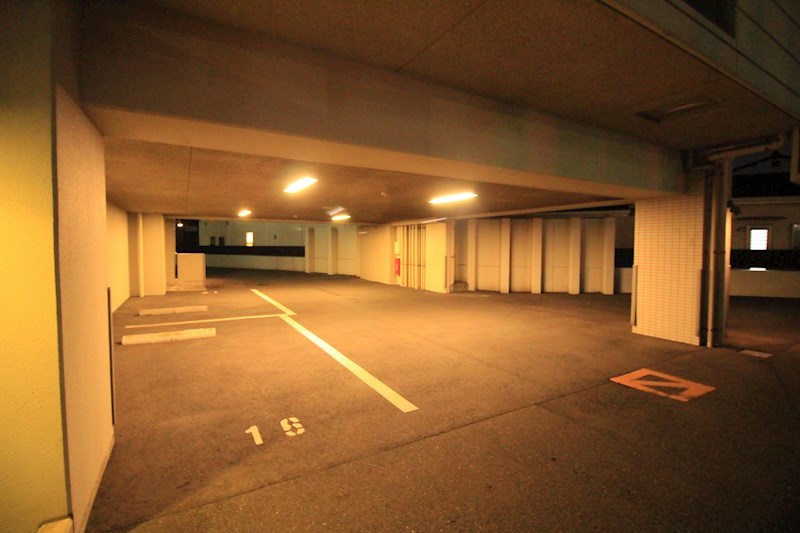 リヴィエールソフィア日明  駐車場