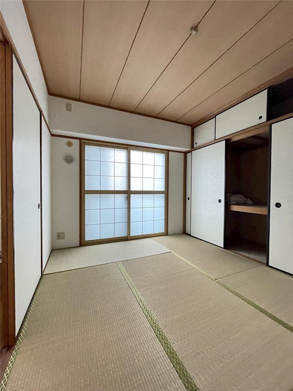 朝日イーストビル  収納