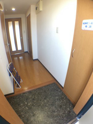 コスモス大里 玄関