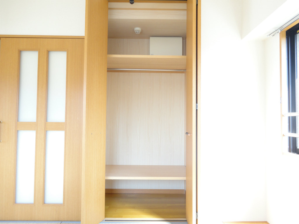 旦過タカヤコーポレーション  収納