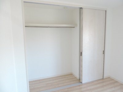 山喜ビル 収納