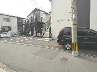エクシヴ大里　Ⅱ 駐車場