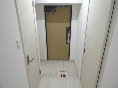Grand Chariot三萩野  玄関