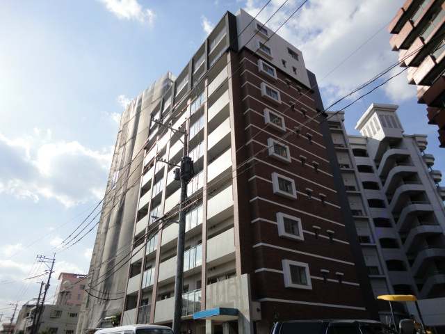プルーム下到津   外観