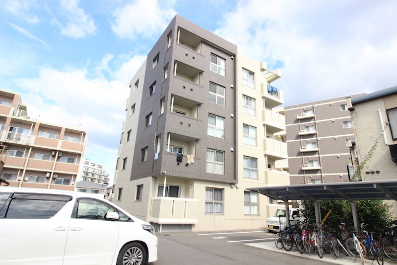 エルティアラ上富野   外観