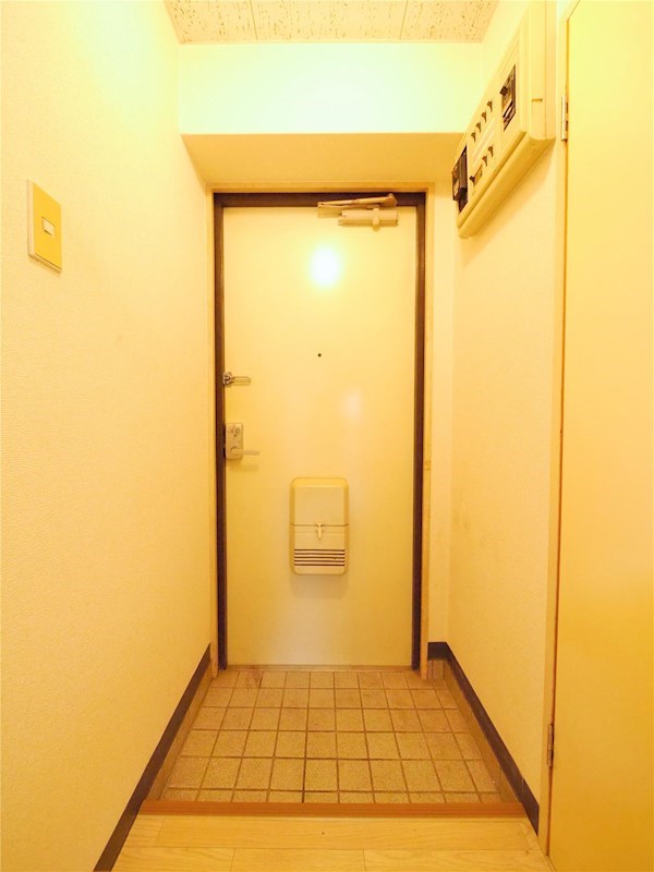 フレール清水  玄関