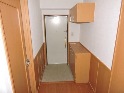 ルフラン東新町 玄関