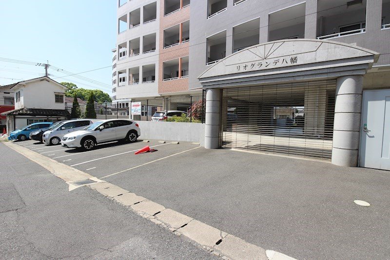 リオグランデ八幡  駐車場