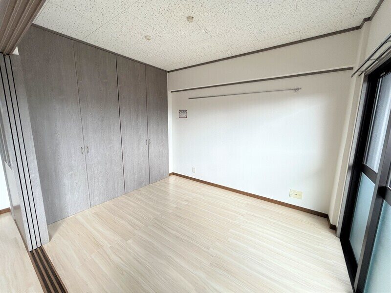 ロイヤルセンターBLD ベッドルーム