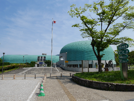 ロイヤルセンターBLD 図書館