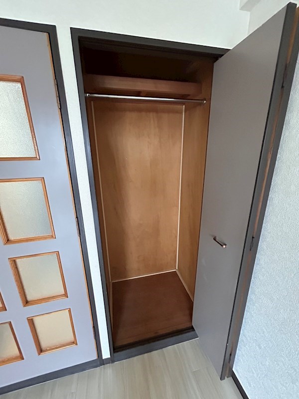 ビレ２号棟 収納