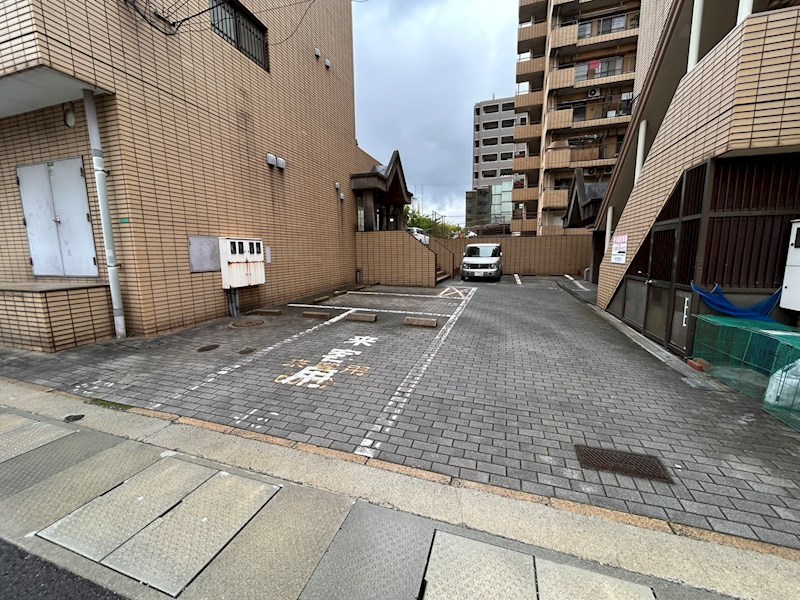 ビレ３号棟 ロビー
