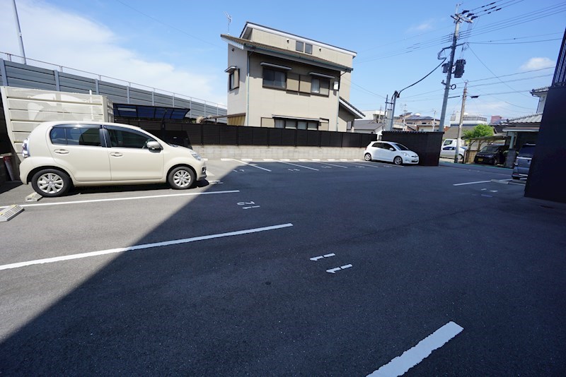 THE SQUARE・Club Residence  駐車場