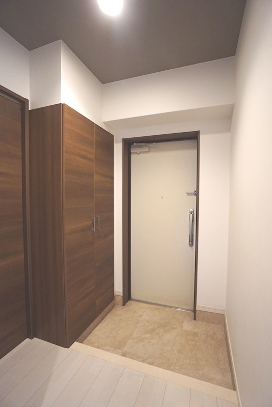 THE SQUARE・Club Residence  玄関