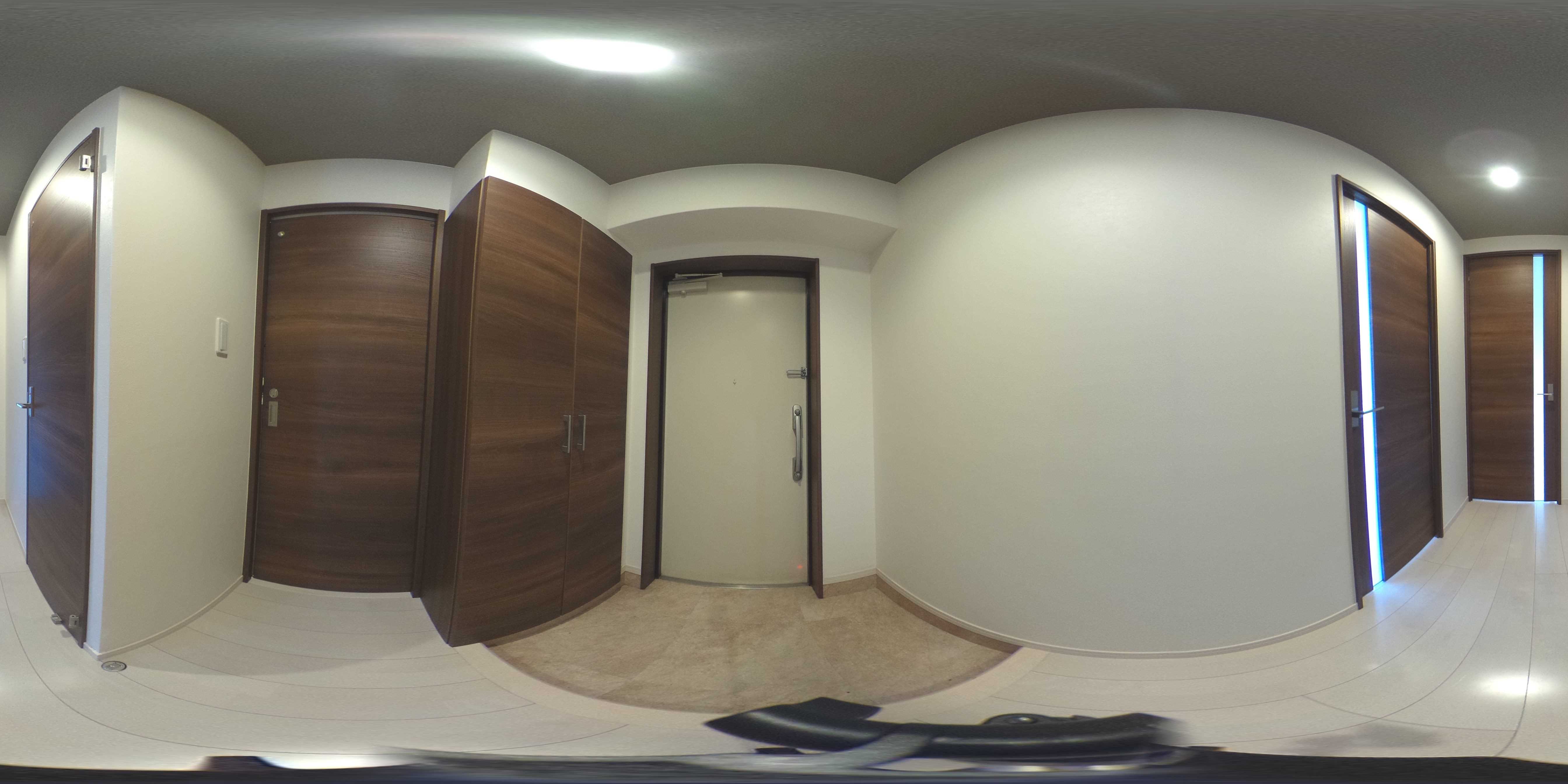 THE SQUARE・Club Residence  玄関