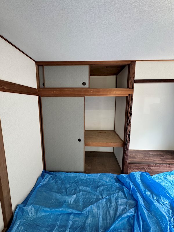 牧山2丁目貸家 収納